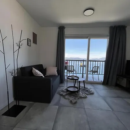 Ora Apartment
