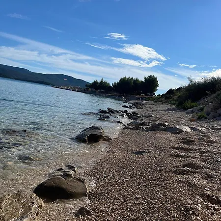 Ora * كومارنا