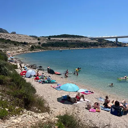 Apartman Ora Komarna