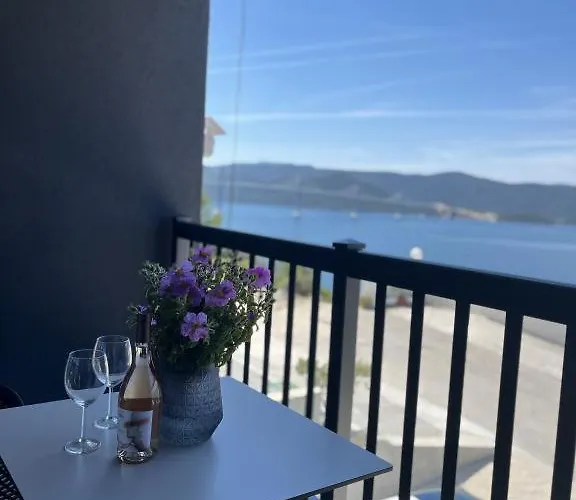 Ora Διαμέρισμα